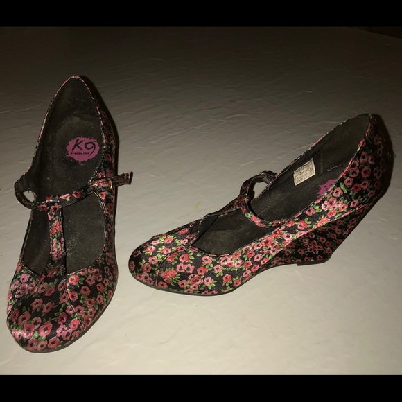 rocket dog floral shoes